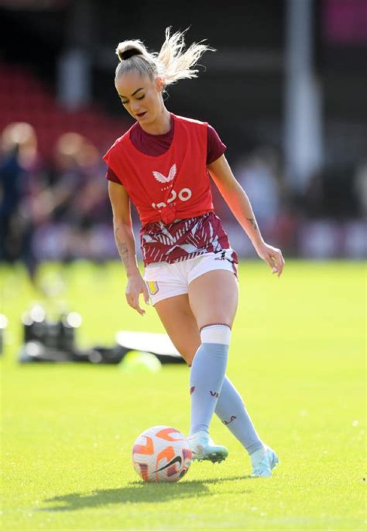Alisha Lehmann: The Rising Star of Women's Football