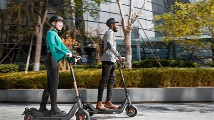 Boosted Pro: The Ultimate Electric Scooter for Urban Commuting