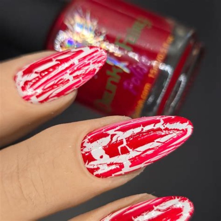 Discover the Vibrant World of Crackle Nail Polish