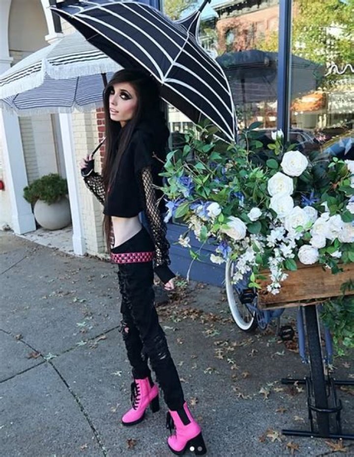 Eugenia Cooney Weight and Height: Understanding Her Journey and Impact