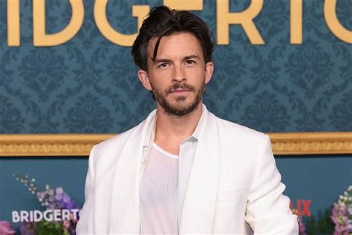 Exploring Jonathan Bailey's Relationships: A Closer Look