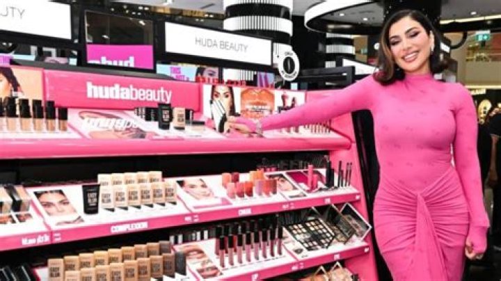 Huda Kattan: The Beauty Mogul Revolutionizing the Cosmetics Industry