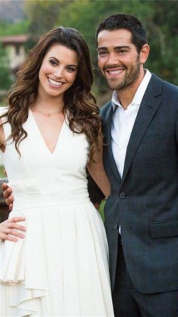 Inside the Lavish Wedding of Jesse Metcalfe and His Bride
