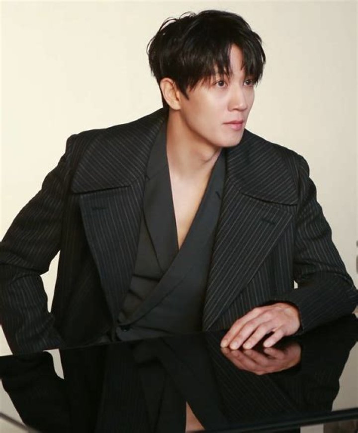 Kim Rae-won Relationships: A Deep Dive into the Actor's Love Life