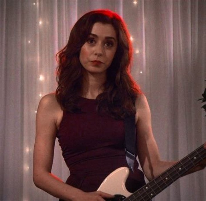 Nora: The Enigmatic Character from How I Met Your Mother