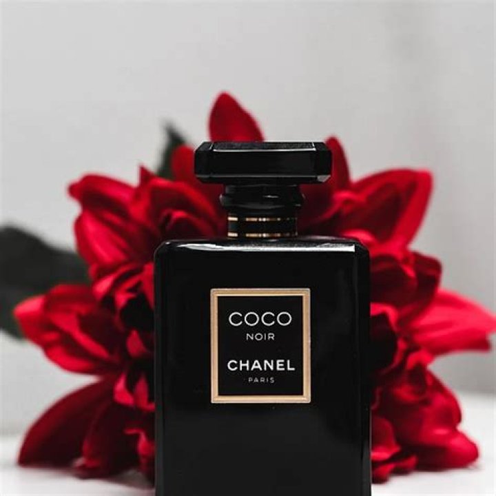 Onyx Al Jazeera Perfume: A Luxurious Fragrance Experience