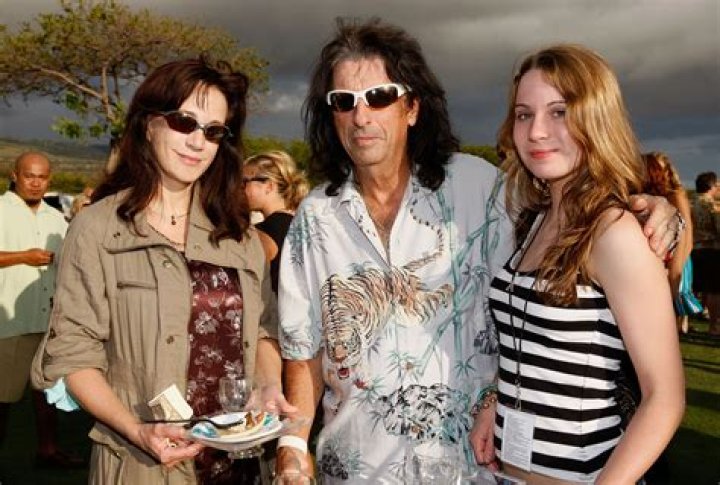 The Inside Scoop: Alice Cooper's Children - Uncovering Their Names