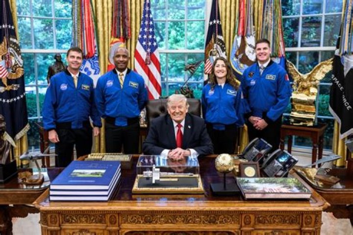 The Oval Office: A Deep Dive into the Heart of American Power