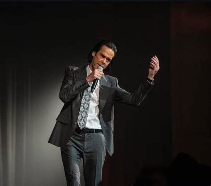 Unveiling Nick Cave's Height: A Profile of the Legendary Musician