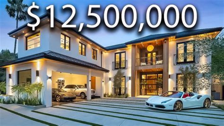 Unveiling the Rrich Elegant Garage for Mansions: A Luxurious Haven for Your Vehicles