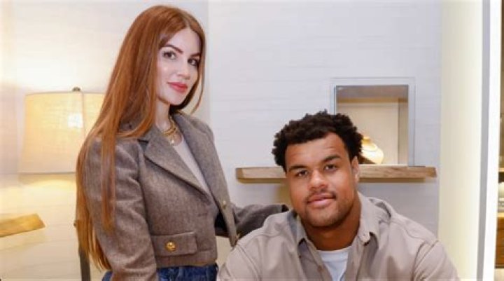 Who is Arik Armstead's Lovely Wife?